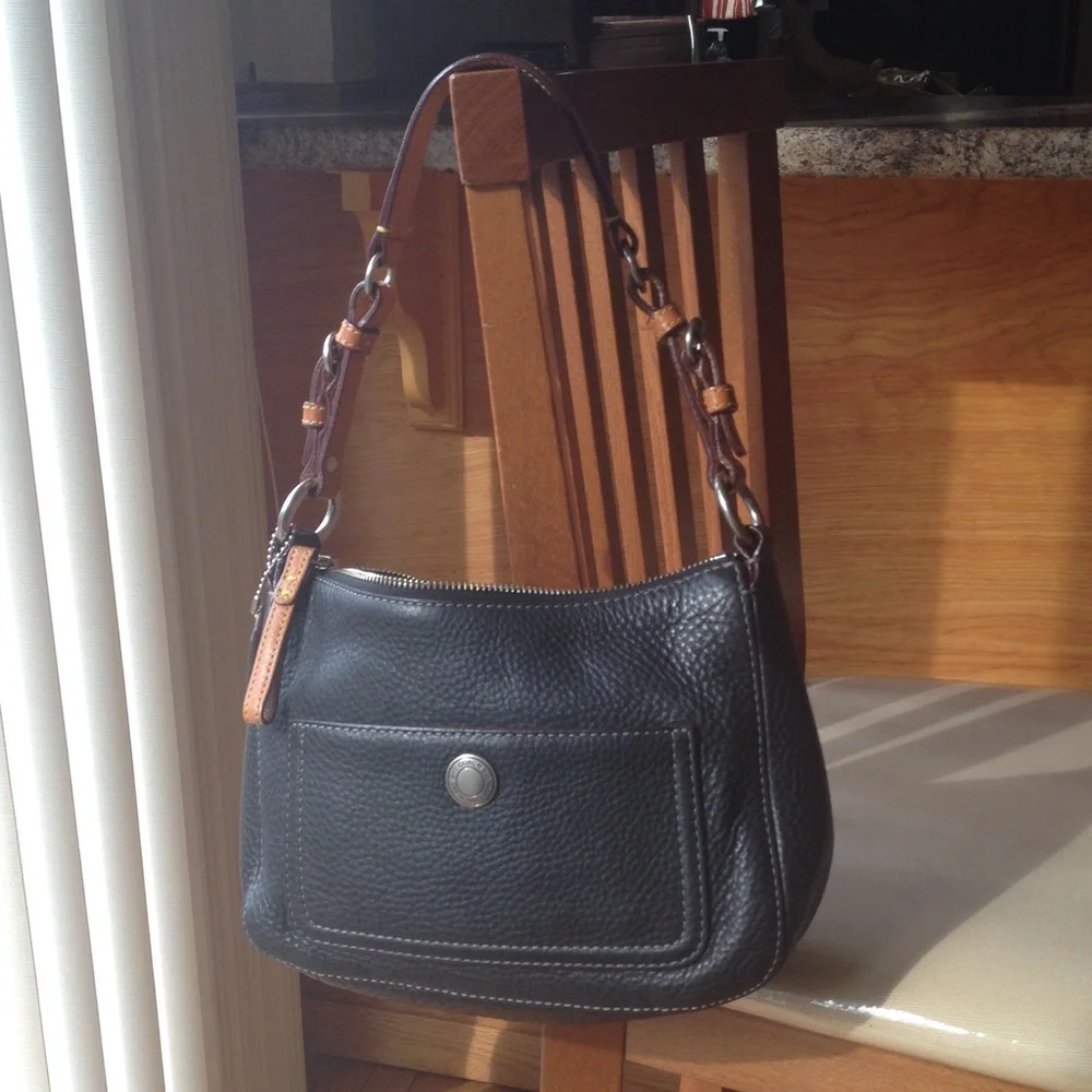 Classic Medium Black Leather Hobo Bag